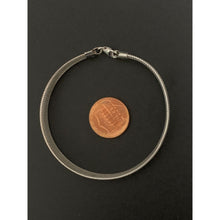 Load image into Gallery viewer, 18K Gold Bracelet Soft Bangle Flexible White Gold 2.36 grams 7 inches - Rafant
