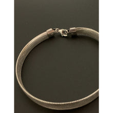 Load image into Gallery viewer, 18K Gold Bracelet Soft Bangle Flexible White Gold 2.36 grams 7 inches - Rafant
