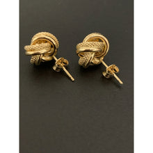Load image into Gallery viewer, 18K Gold Earrings Stud Knot 2.15 grams - Rafant
