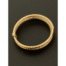 Load image into Gallery viewer, 18K Gold Ring Three Days 1.18 grams Size 6 - Rafant
