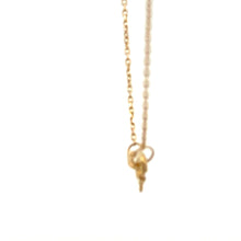 Load image into Gallery viewer, 18K Gold Necklace Chain 16 inches Pendant Flower 2.31 grams - Rafant
