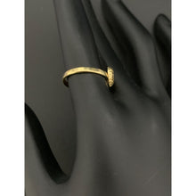 Load image into Gallery viewer, 18K Gold Ring Heart Size 6 - Rafant
