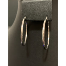 Load image into Gallery viewer, 18K Gold Earrings Hoops Loops 1.78 grams White Gold - Rafant
