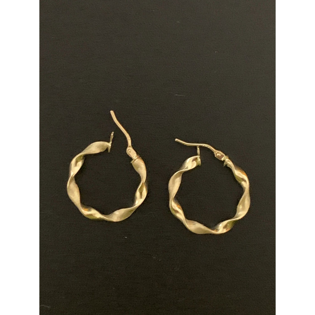 18K Gold Earrings Hoops Loops Twist 1.51 grams - Rafant