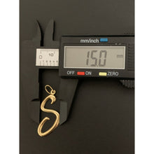 Load image into Gallery viewer, 18K Gold Pendant Letter S 1.28 grams - Rafant
