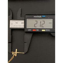 Load image into Gallery viewer, 18K Saudi Gold Necklace Chain 17.75&quot; Curb with Cross Pendant - Rafant
