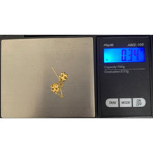 Load image into Gallery viewer, 18K Gold Earrings Threader Flower 0.34 grams - Rafant
