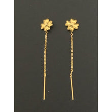 Load image into Gallery viewer, 18K Gold Earrings Threader Flower 0.34 grams - Rafant

