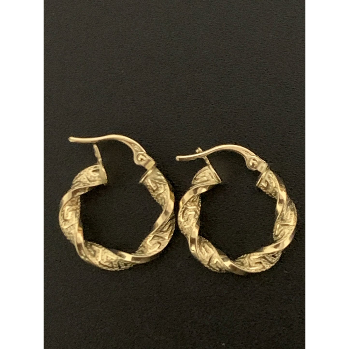 18K Gold Earrings Hoops Loops Small 1.53 grams - Rafant