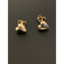 Load image into Gallery viewer, 18K Gold Earrings Stud Heart Small Lightweight 1.13 grams Two Tone - Rafant
