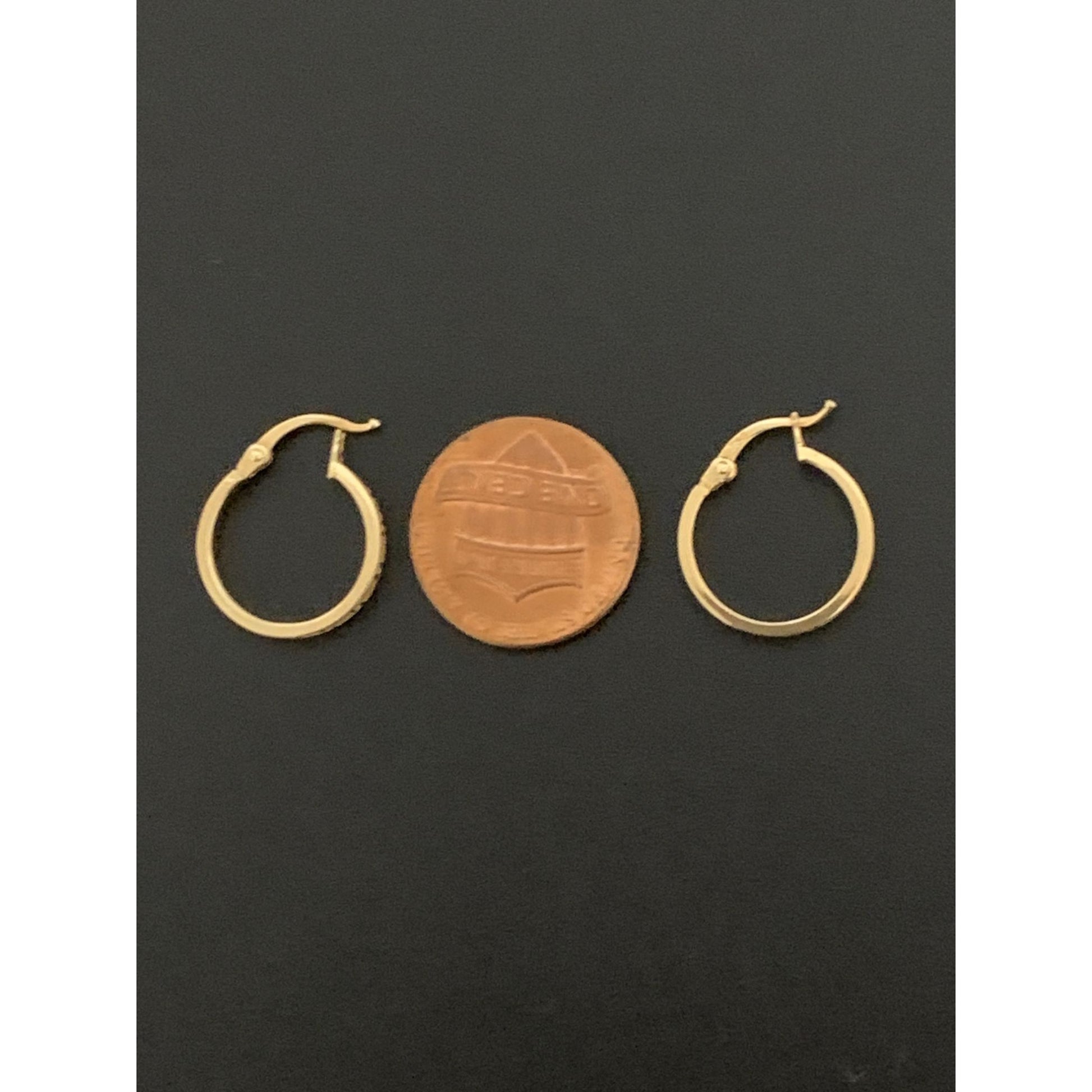 18K Gold Earrings Hoops Loops Small 1.58 grams - Rafant