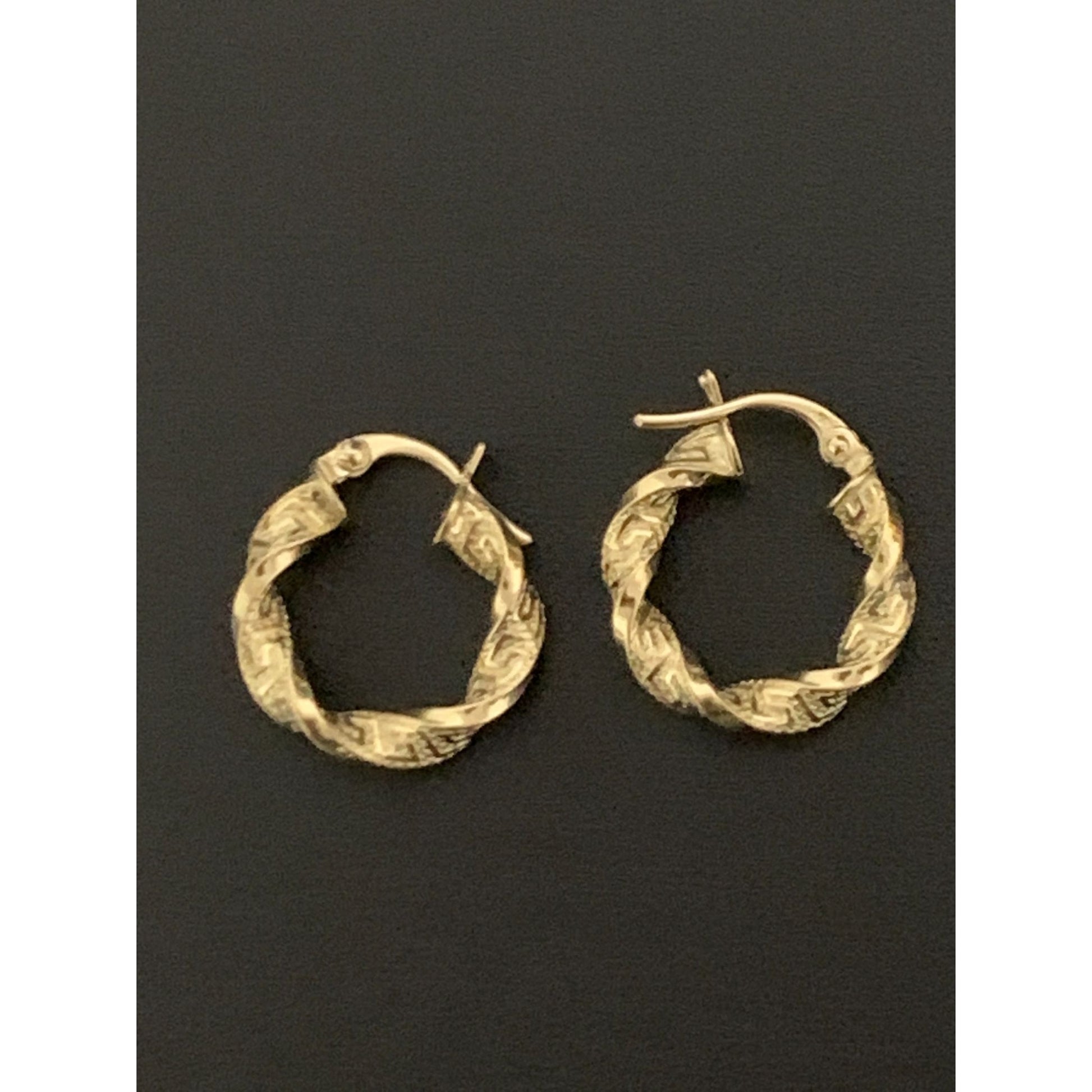 18K Gold Earrings Hoops Loops Small 1.53 grams - Rafant