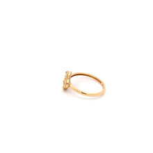 Load image into Gallery viewer, 18K Yellow Gold Ring Flower 1.49 grams Size 4.75 - Rafant
