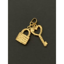 Load image into Gallery viewer, 18K Yellow Gold Pendant Heart Key - Rafant
