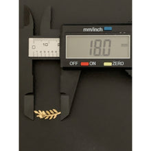 Load image into Gallery viewer, 18K Gold Stud Earrings Leaves 1.36 grams - Rafant
