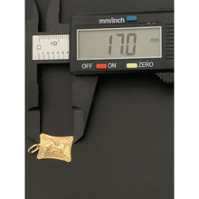 Load image into Gallery viewer, 18K Gold Pendant Angel 1.03 grams with defects Scratches in the Back - Rafant
