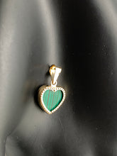 Load image into Gallery viewer, New Real 18K Saudi Gold Heart Pendant with Green Malachite - Rafant
