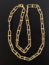 Load image into Gallery viewer, 18K Gold Chain Link Necklace 18 inches 11.23 grams - Rafant
