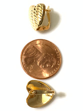 Load image into Gallery viewer, New 18K Saudi Gold Clip Heart Earrings - Rafant
