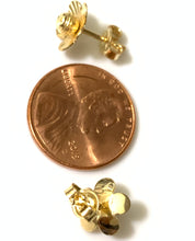 Load image into Gallery viewer, New Real 18K Saudi Gold Flower Stud Earrings - Rafant
