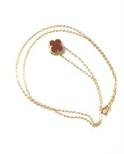 Load image into Gallery viewer, 18K Saudi Gold 17.75&quot; Necklace with Clover Red Carnelian Pendant 1.31 grams - Rafant
