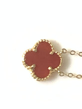 Load image into Gallery viewer, 18K Saudi Gold 17.75&quot; Necklace with Clover Red Carnelian Pendant 1.31 grams - Rafant
