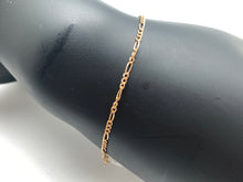 Load image into Gallery viewer, New 18K Saudi Gold Chain Link Bracelet Size 7 - Rafant
