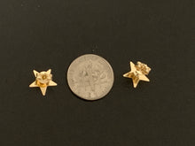 Load image into Gallery viewer, 18K Gold Star Stud Earrings - Rafant
