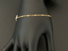 Load image into Gallery viewer, 18K Saudi Gold Chain Link Bracelet Size 7.5 Dainty Lightweight 1.57grams - Rafant
