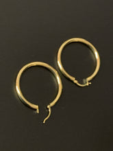 Load image into Gallery viewer, New Real 18K Japan Gold Loops Hollow Hoops Earrings Item184 - Rafant
