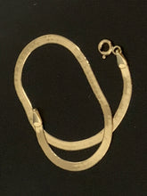 Load image into Gallery viewer, New Real 18K Saudi Gold Omega Chain Bracelet Size 7 - Rafant
