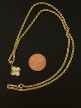 Load image into Gallery viewer, 18K Gold Necklace 18&quot; Chain W/ Clover Leaf Pendant - Rafant
