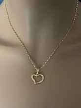 Load image into Gallery viewer, 18K Saudi Gold Necklace 18&quot; Cable Chain Open Heart Pendant - Rafant
