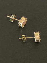 Load image into Gallery viewer, 18K Gold Light Pink Mother of Pearl Four Leaf Clover Stud Earrings - Rafant
