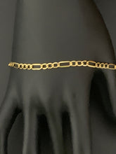 Load image into Gallery viewer, New Real 18K Saudi Gold Figaro Link Chain Bracelet Size 8 - Rafant
