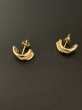 Load image into Gallery viewer, New Real 18K Saudi Gold Stud Earrings Item#260 - Rafant
