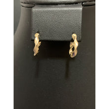 Load image into Gallery viewer, 18K Gold Earrings Hoops Loops Twist Small 1.17 grams - Rafant
