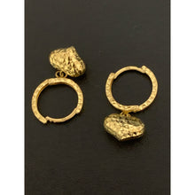 Load image into Gallery viewer, 18K Gold Hoops Heart Earrings Small 1.61 grams - Rafant
