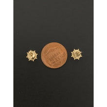 Load image into Gallery viewer, 18K Gold Earrings Stud Wheels Anchor 1.01 grams - Rafant
