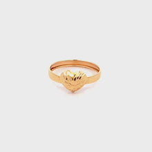 Load and play video in Gallery viewer, 18K Gold Ring Heart Size 4
