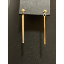 Load image into Gallery viewer, 18K Gold Earrings Posts Bars 1.05 grams - Rafant
