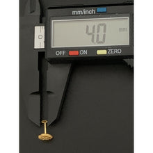 Load image into Gallery viewer, 18K Gold Earrings Studs Screw Type Heart 0.43 grams - Rafant
