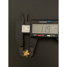 Load image into Gallery viewer, 18K Gold Earrings Stud Flower 1.15 grams - Rafant
