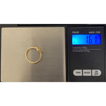 Load image into Gallery viewer, 18K Gold Ring Clover 1.61 grams Size 6 - Rafant
