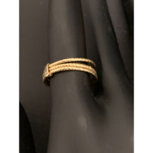 Load image into Gallery viewer, 18K Gold Ring Three Days 1.18 grams Size 6 - Rafant
