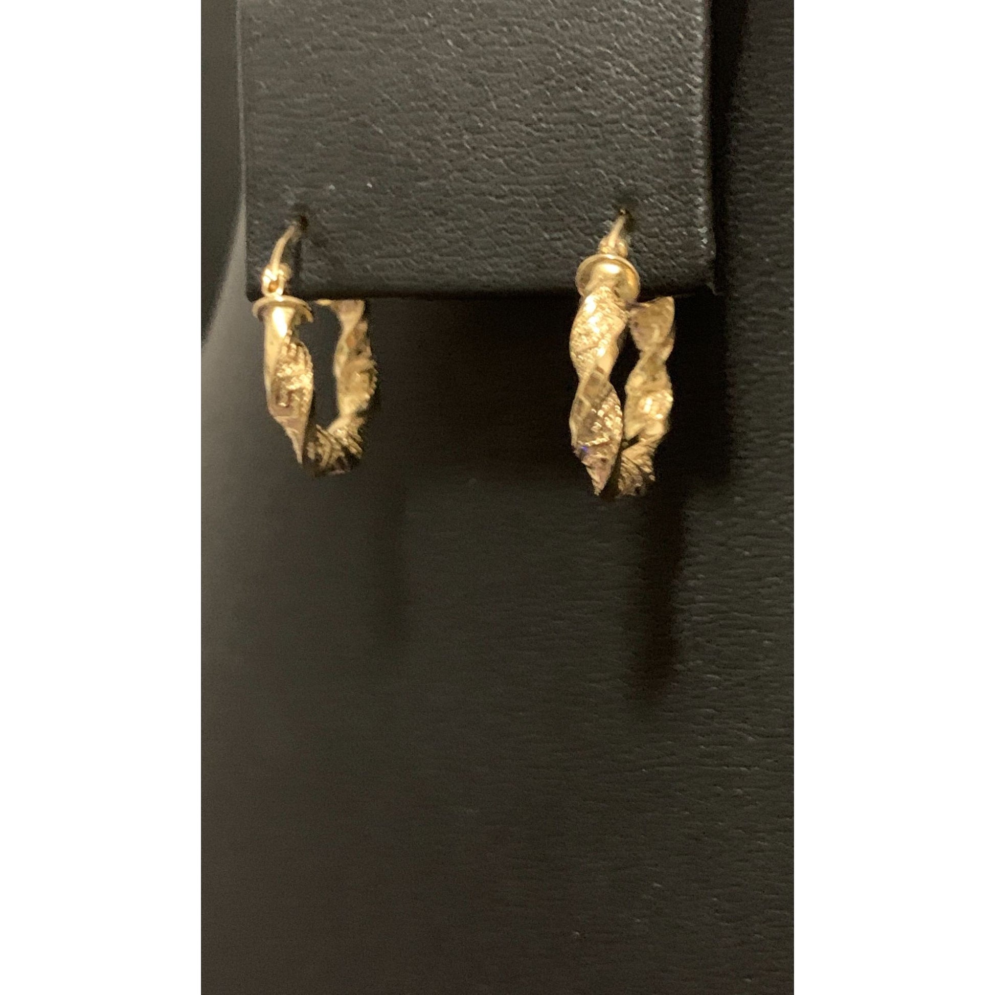 18K Gold Earrings Hoops Loops Small 1.53 grams - Rafant