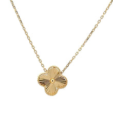 Load image into Gallery viewer, 18K Gold Necklace Chain 16 inches Pendant Flower 2.31 grams - Rafant
