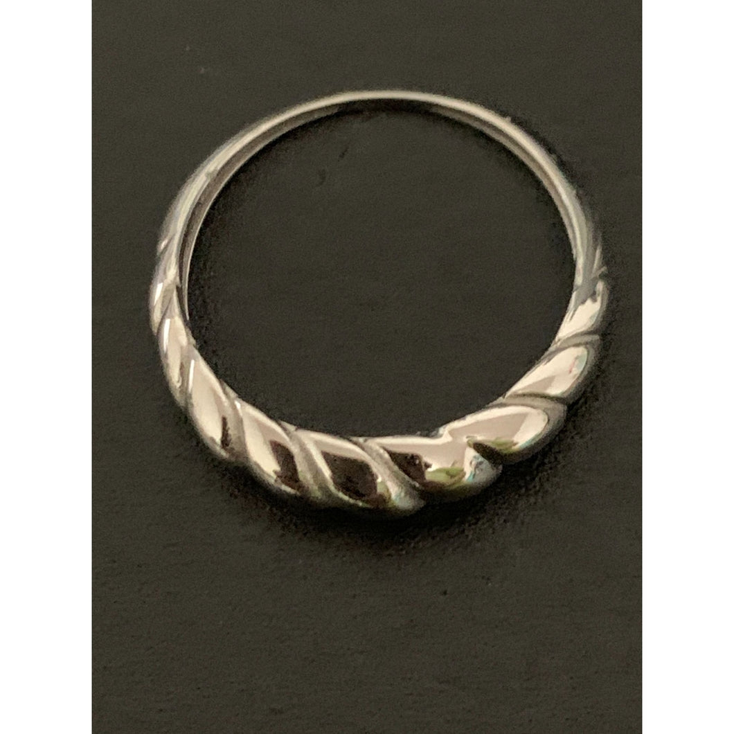 18K White Gold Ring Size 5.5 - Rafant