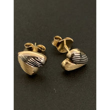 Load image into Gallery viewer, 18K Gold Earrings Stud Heart Small Lightweight 1.13 grams Two Tone - Rafant
