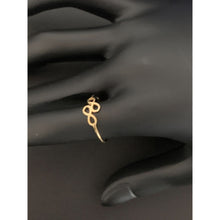 Load image into Gallery viewer, 18K Saudi Gold Ring Infinity Size 6.5 - Rafant
